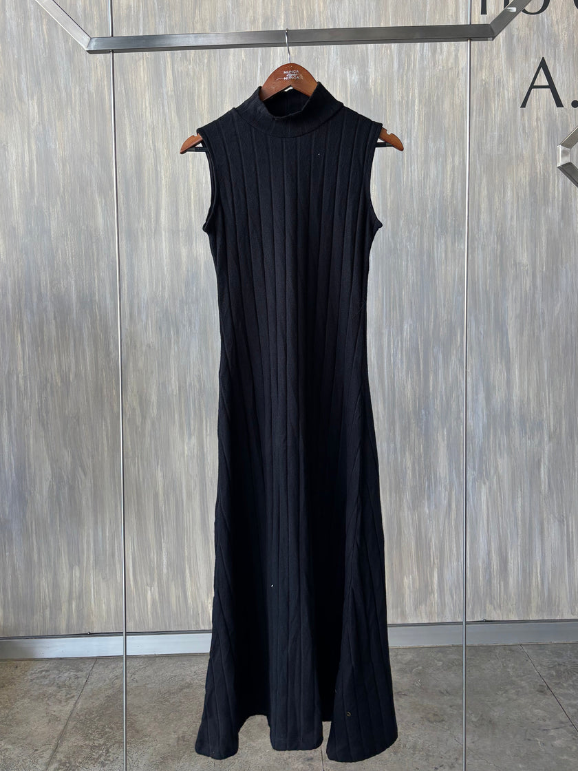 Vestido de punto cuello alto