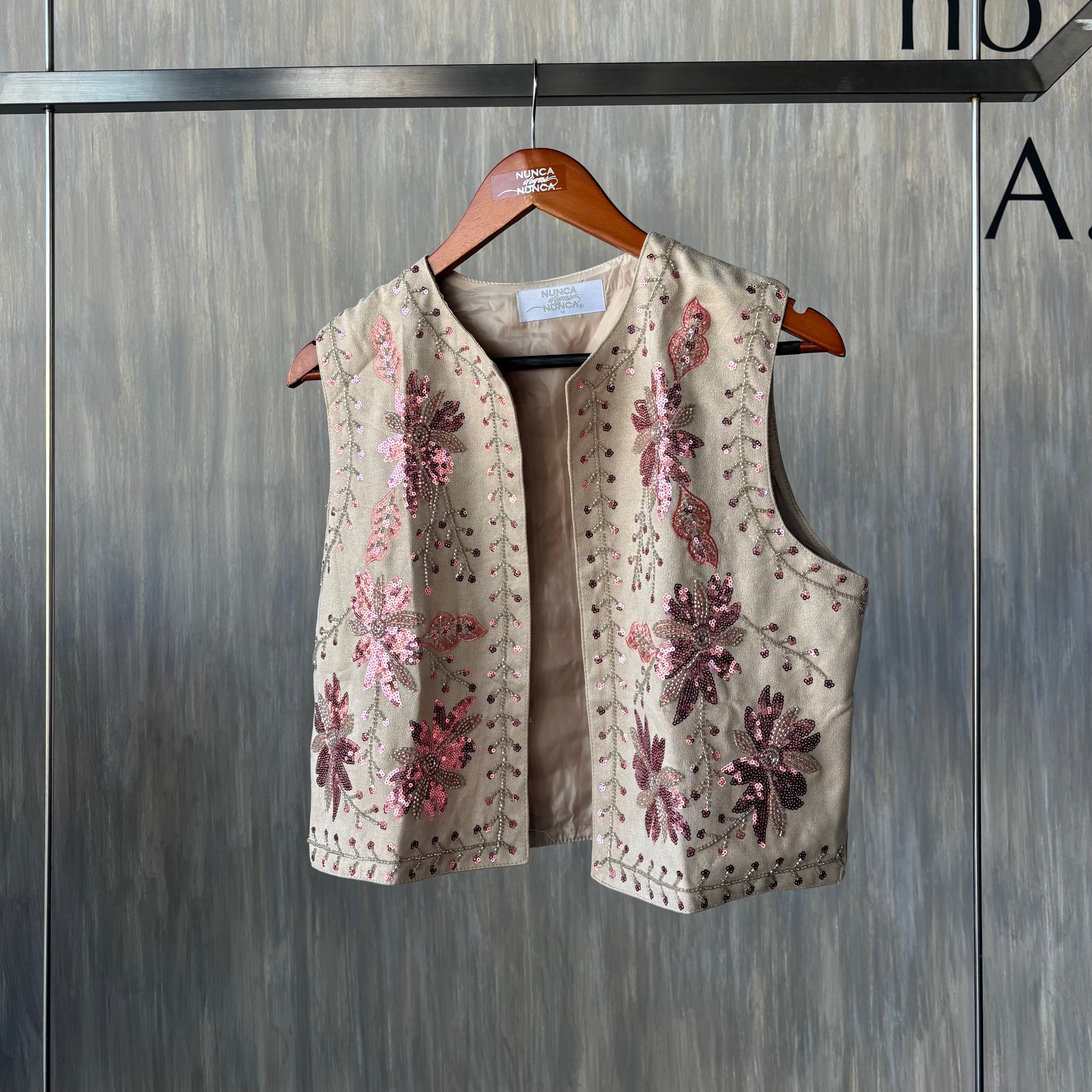 Chaleco con flores