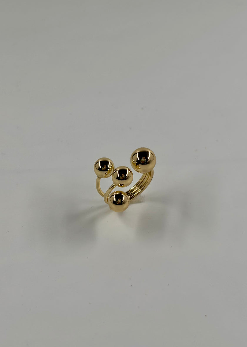 Anillo con esferas