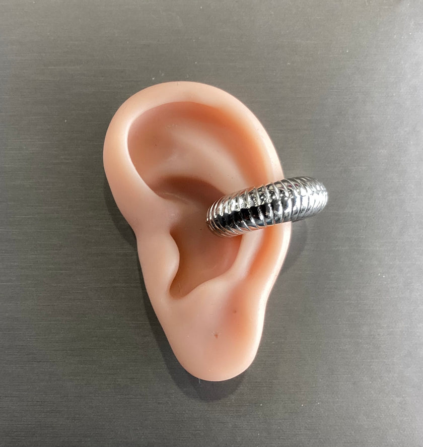 Ear cuff