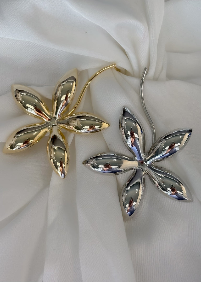 Aretes flor colgante