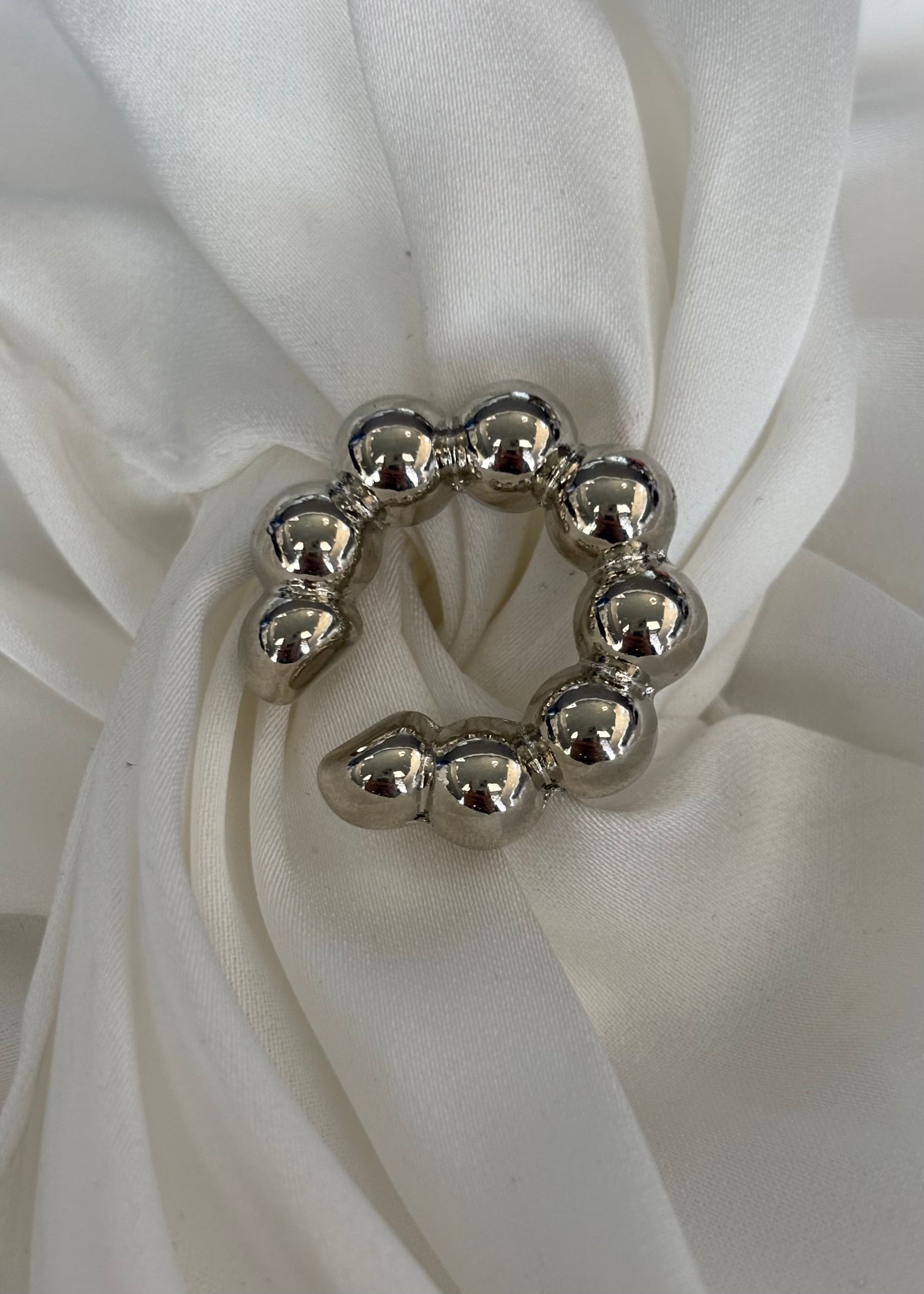 Earcuff bolas