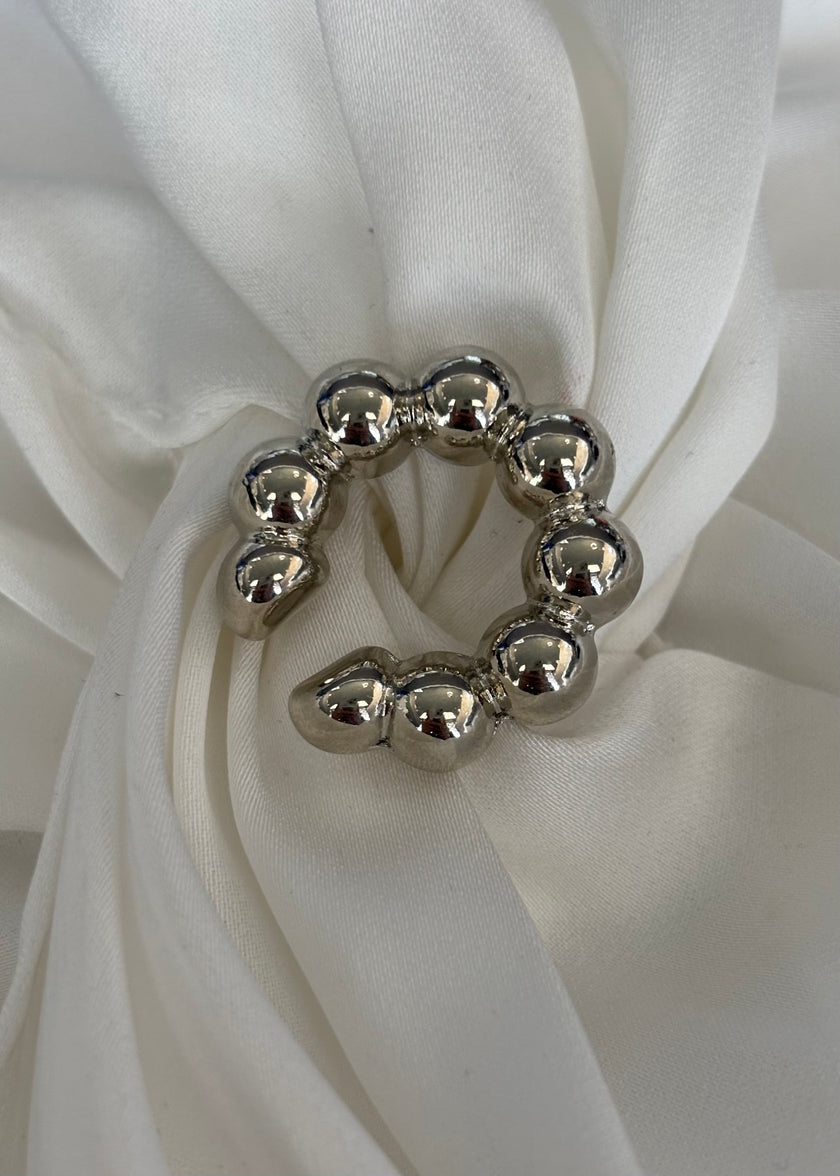 Earcuff bolas