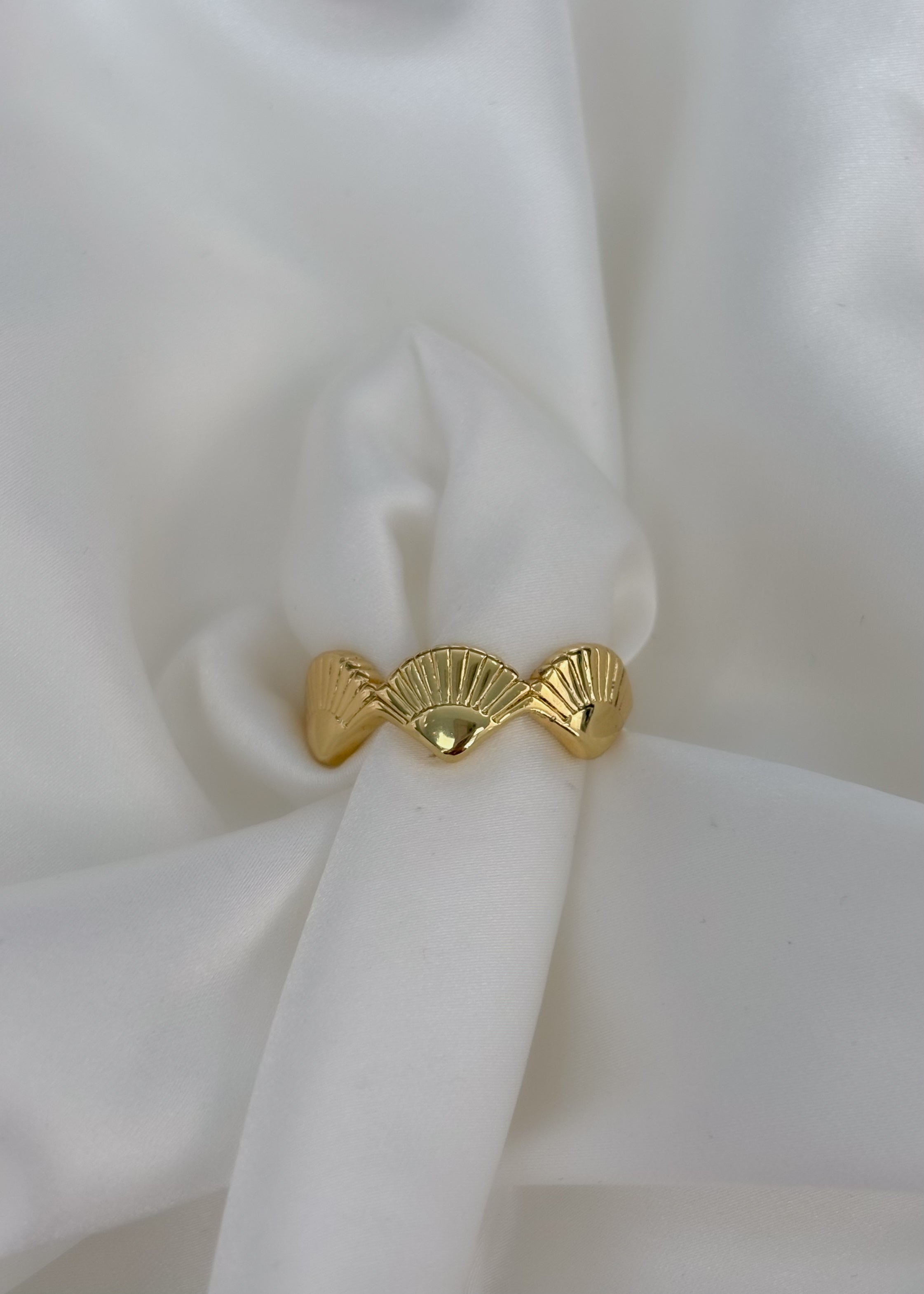 Anillo tres Conchitas