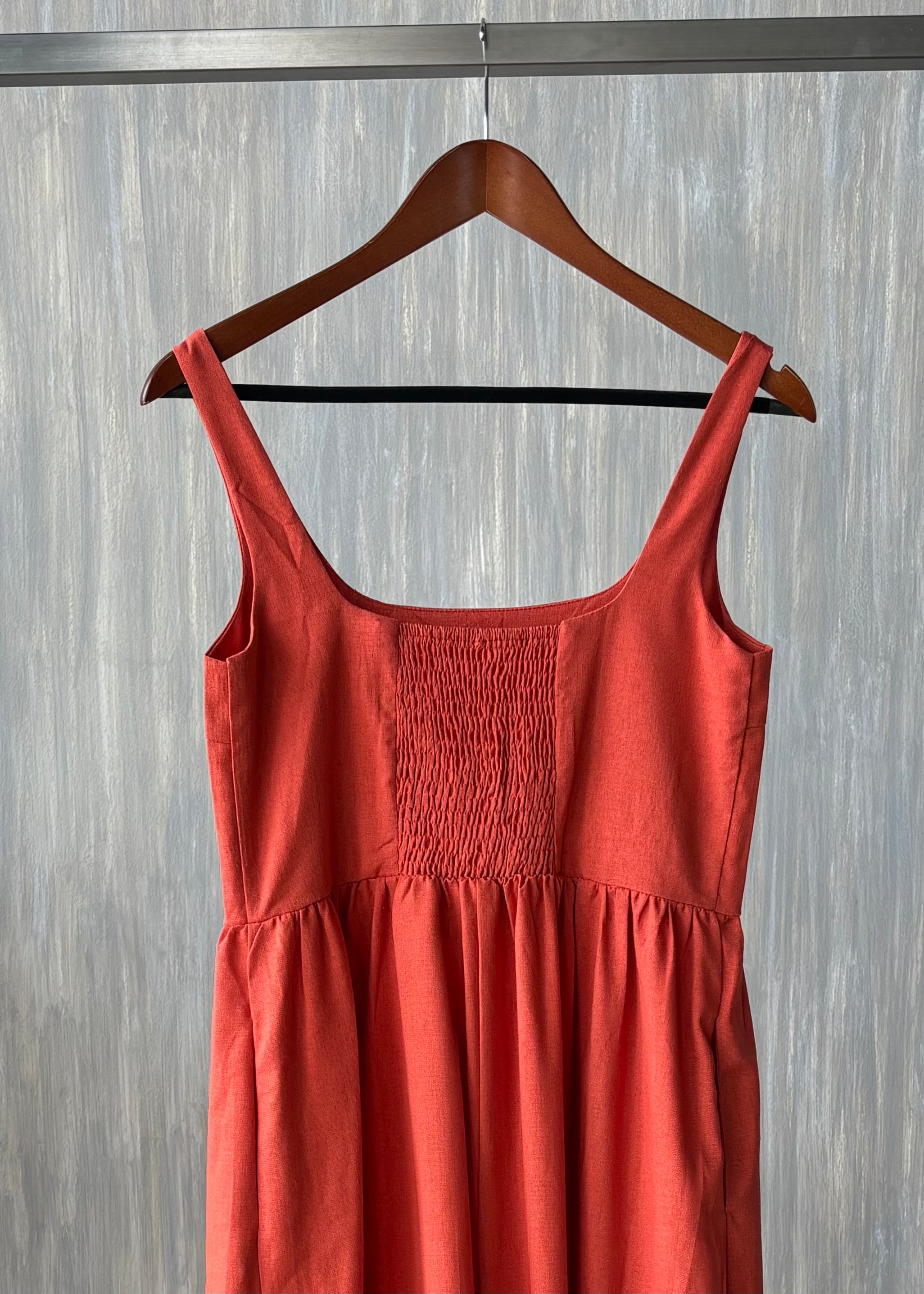 Vestido largo con tirante grueso