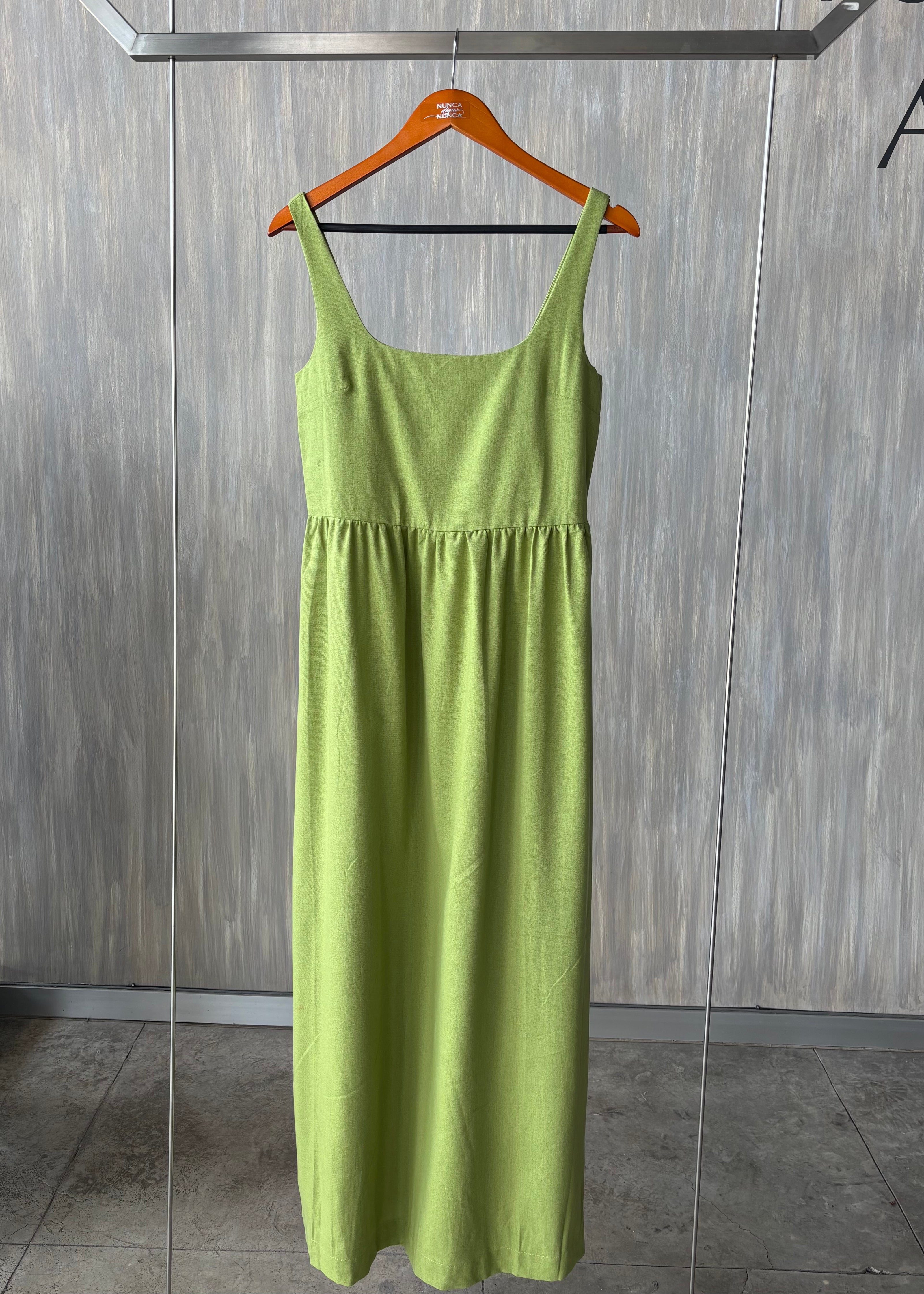 Vestido largo con tirante grueso
