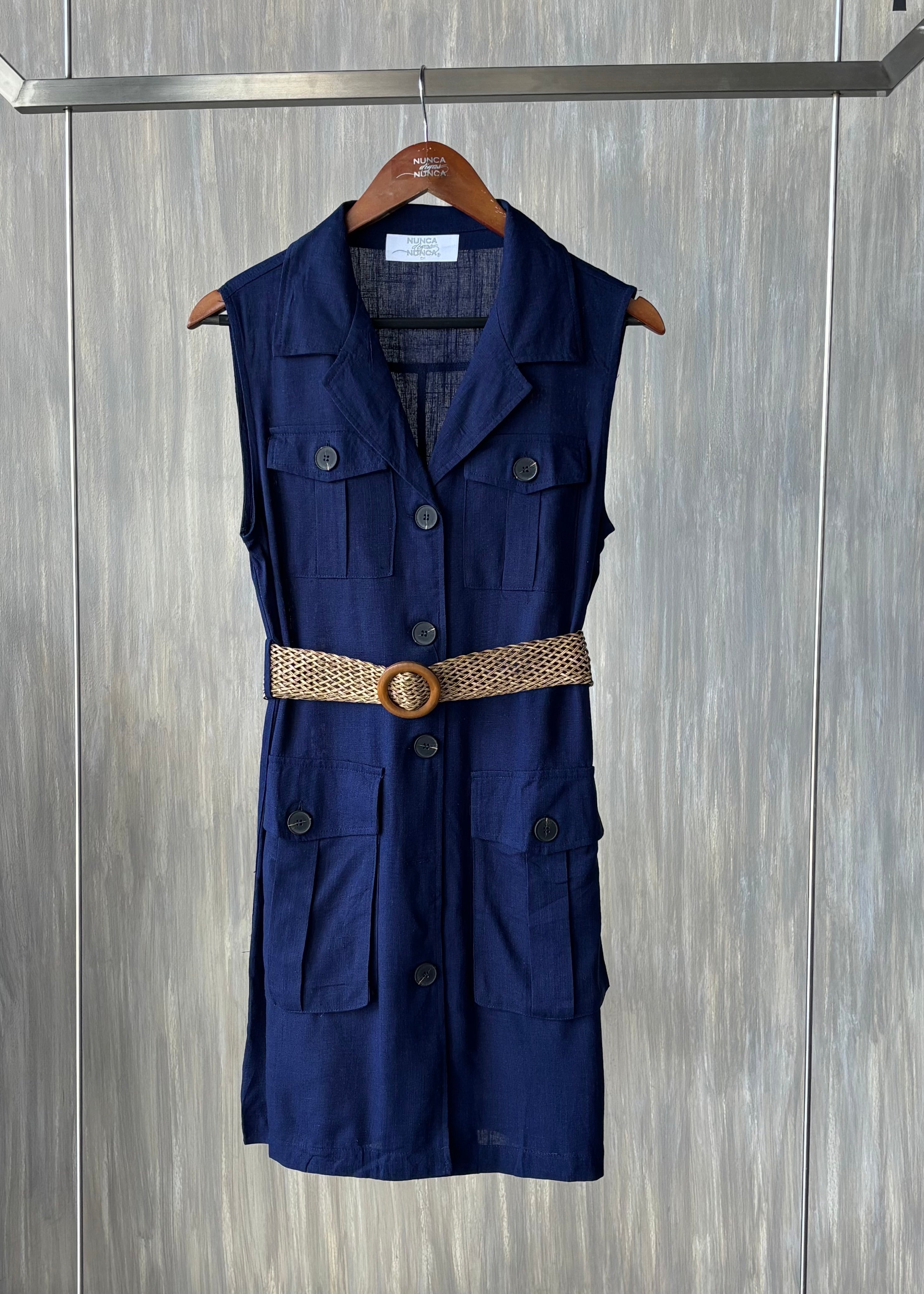 Vestido cargo con cinturón