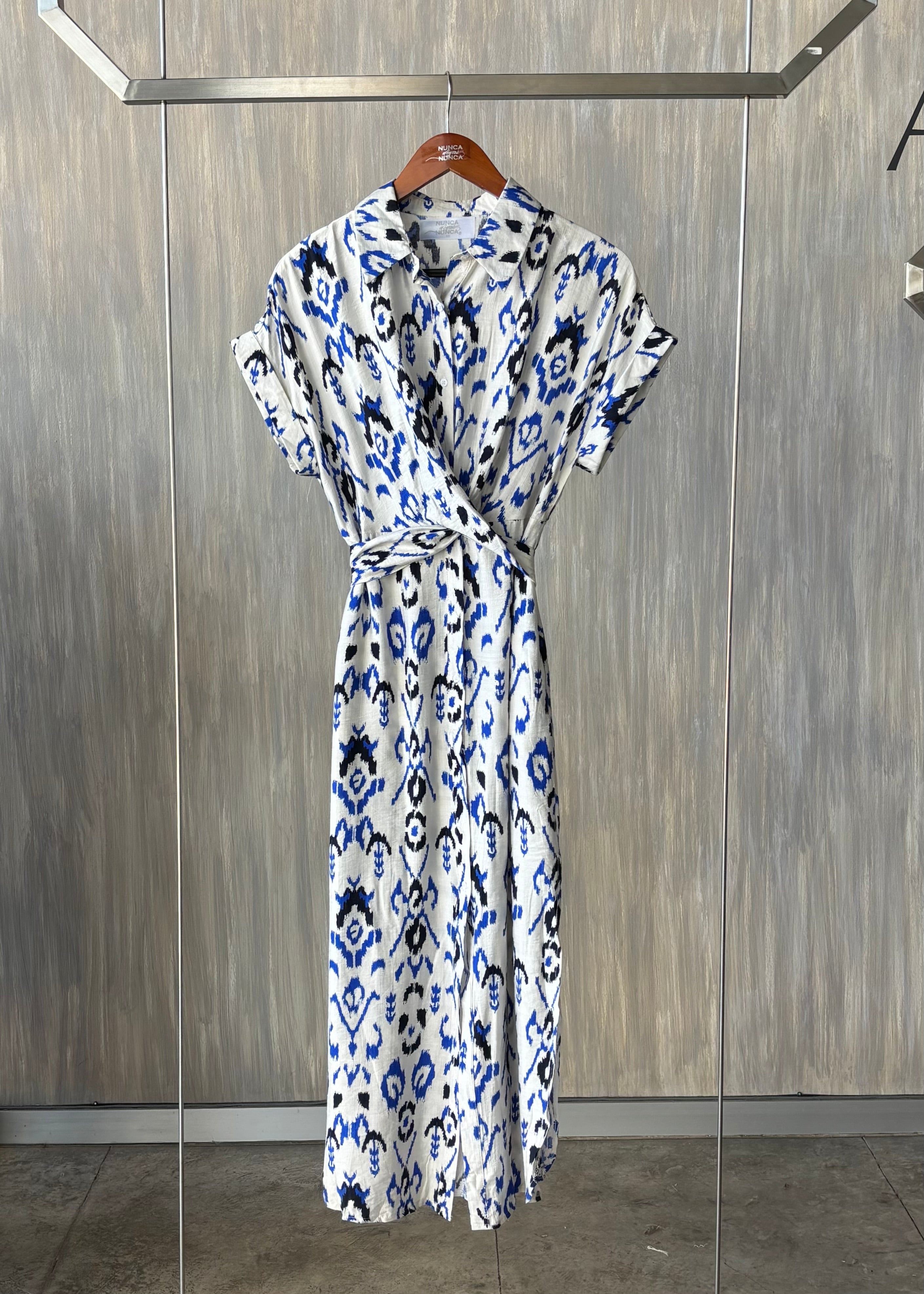 Vestido camisero con estampado