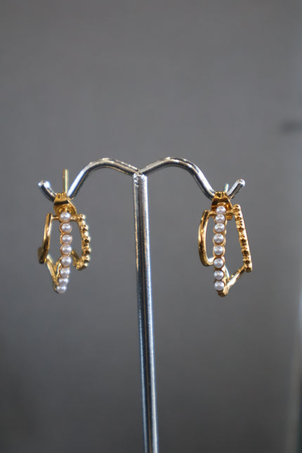 Arete triple perla