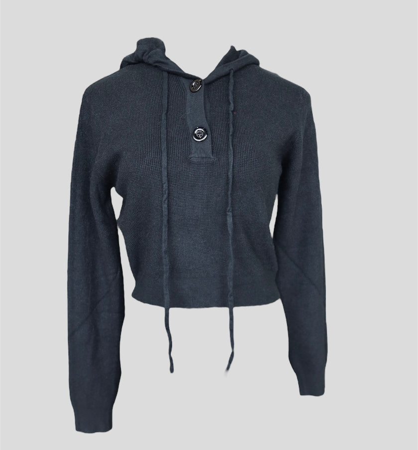 Suéter con gorra BODEGA