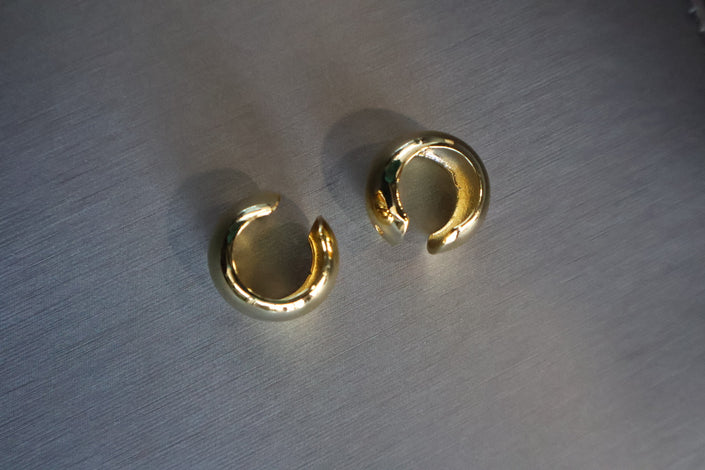 Simulador dorado Ear cuff