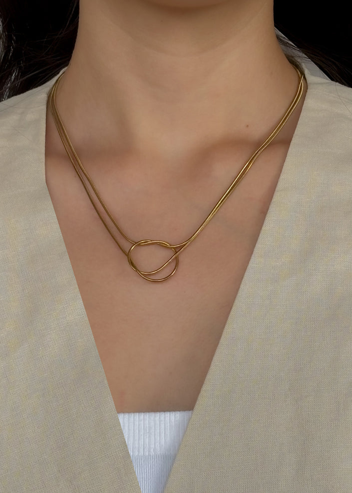 Collar nudo