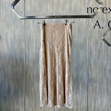 Falda larga encaje beige