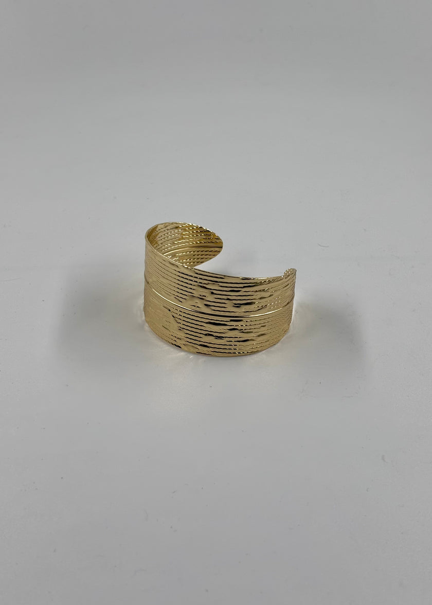 Brazalete grueso dorado