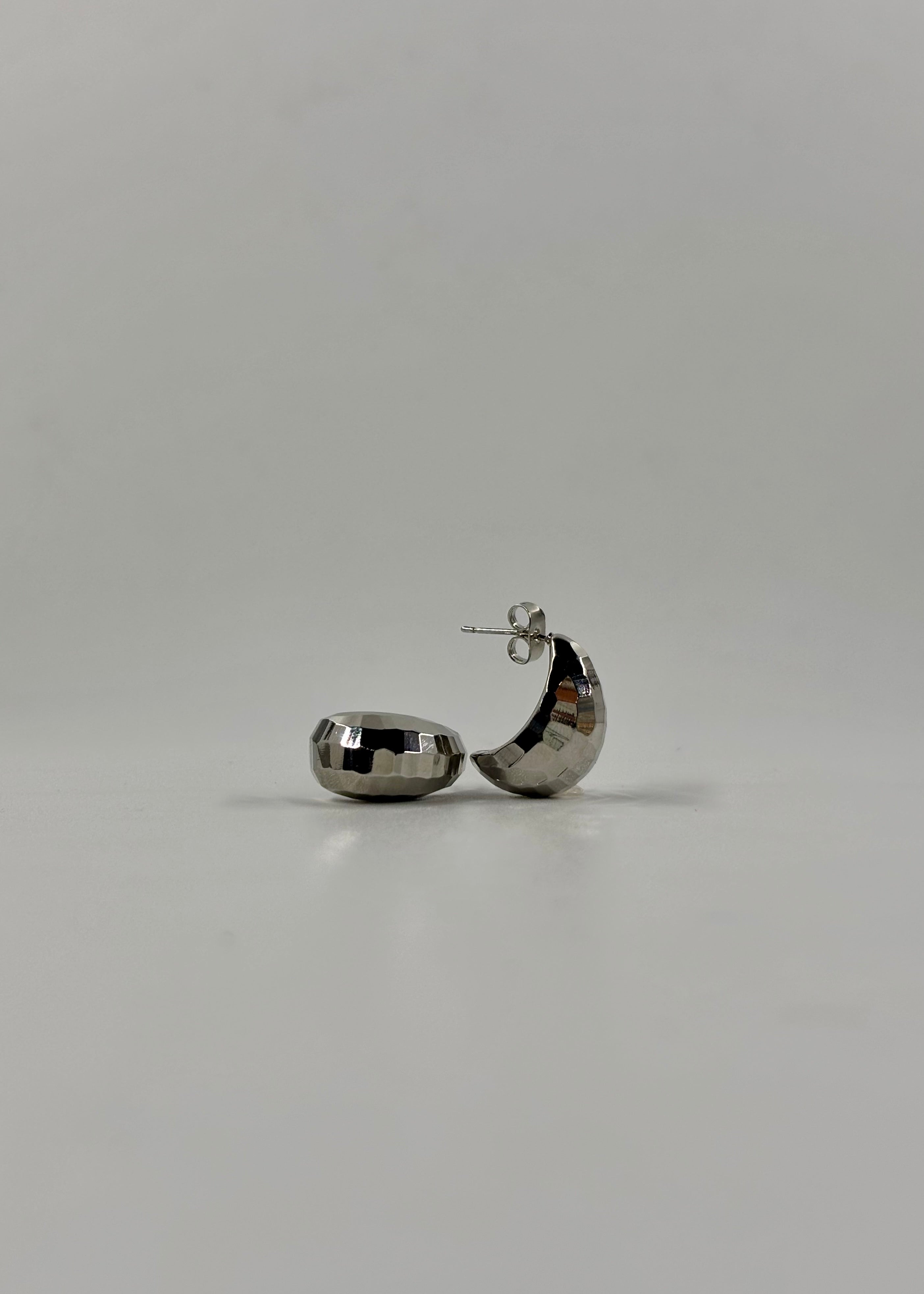 Arete gota facetada
