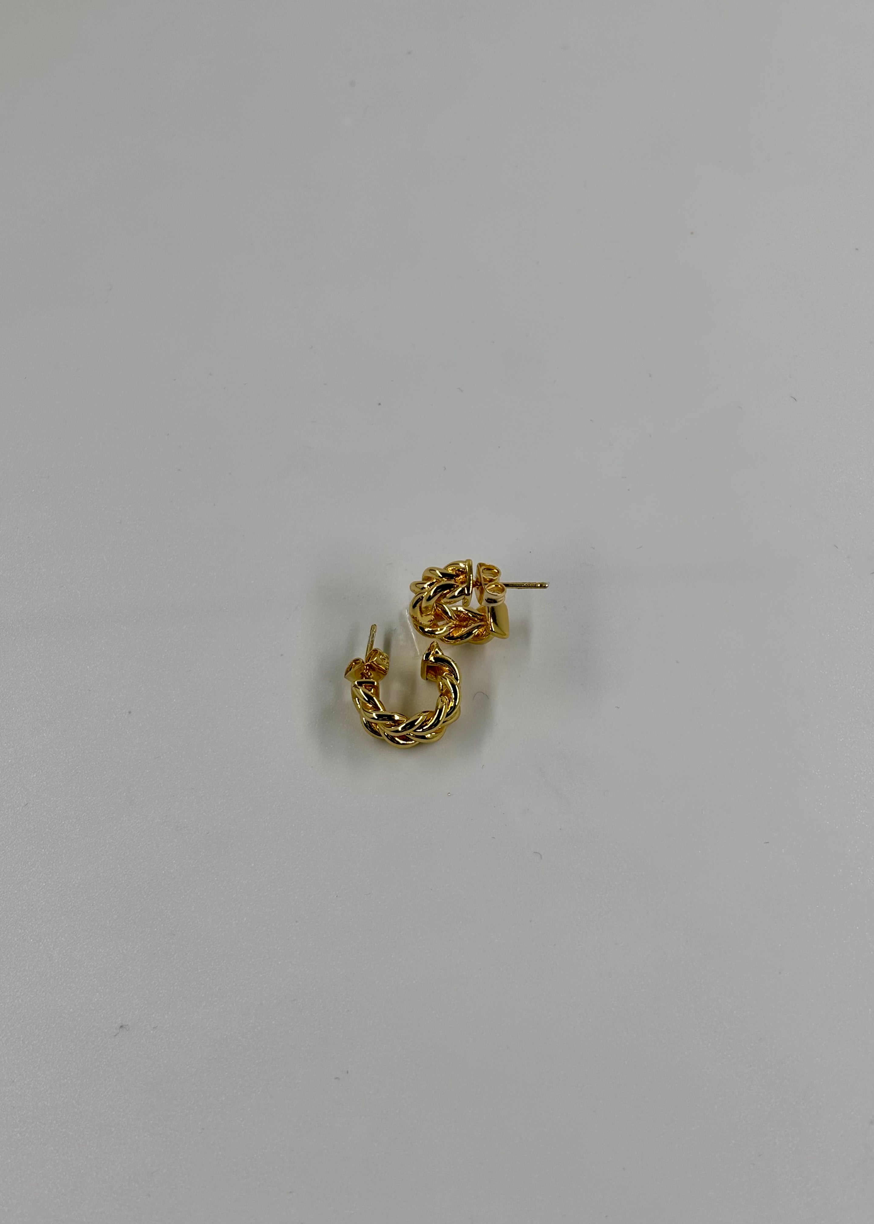 Mini arracada trenzada