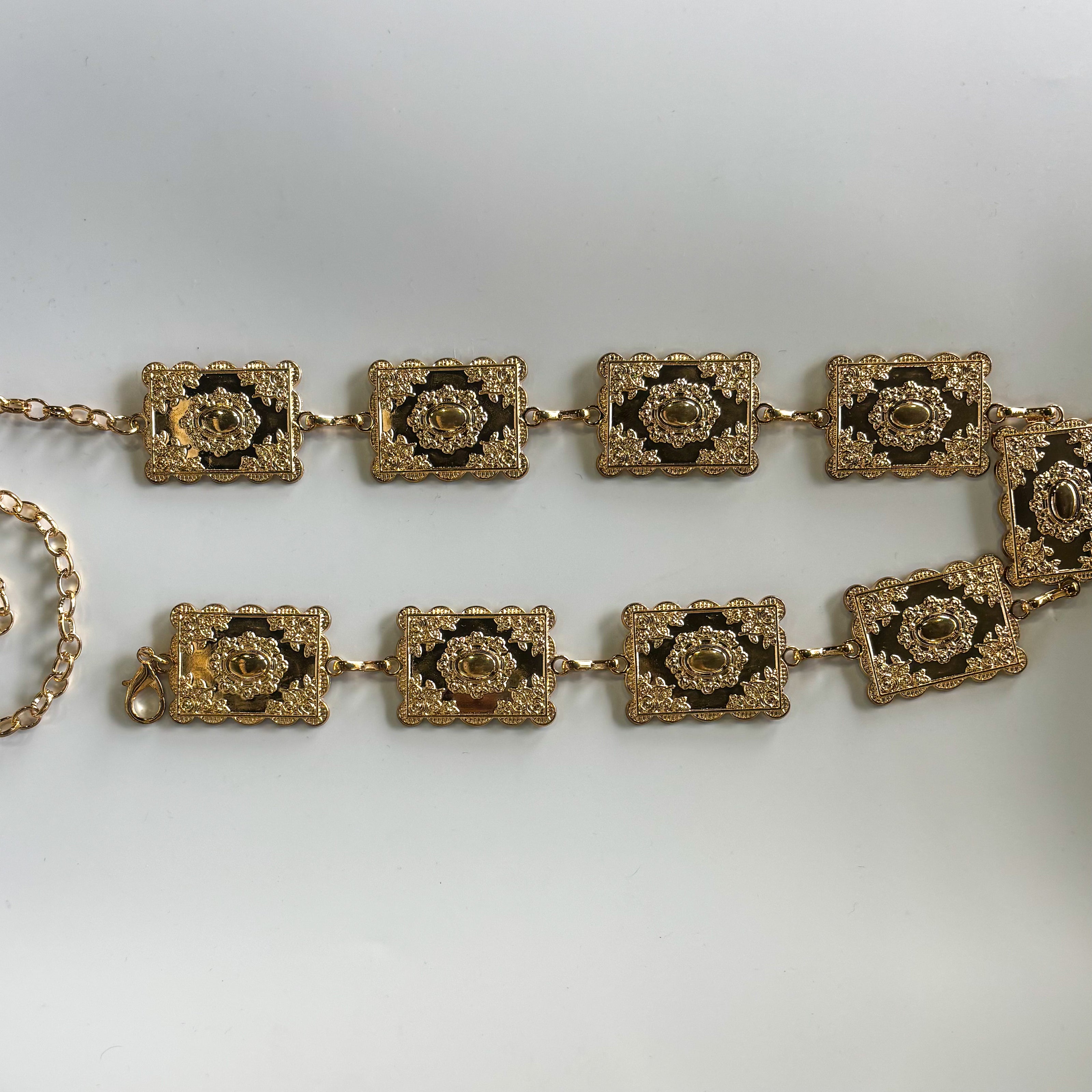 Cinturon metálico rectangular dorado