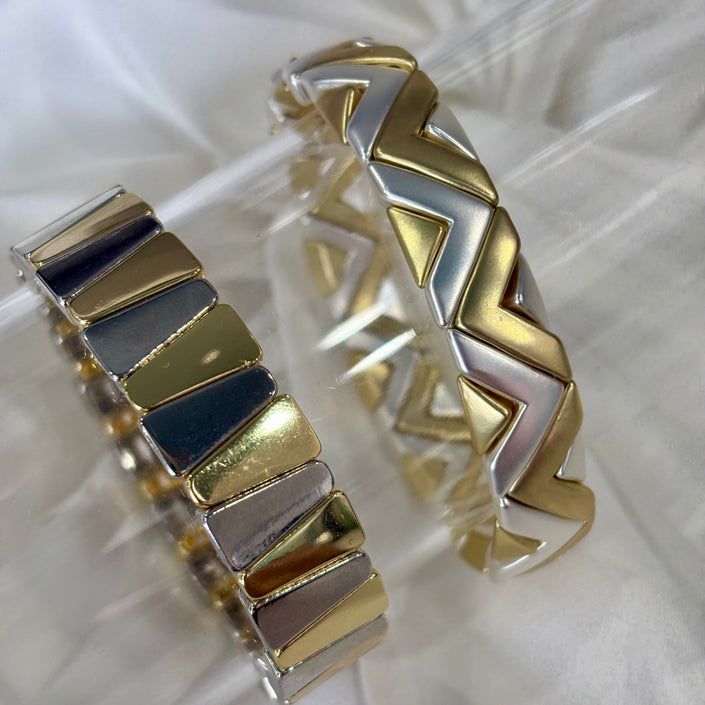 Brazalete bicolor triángulos