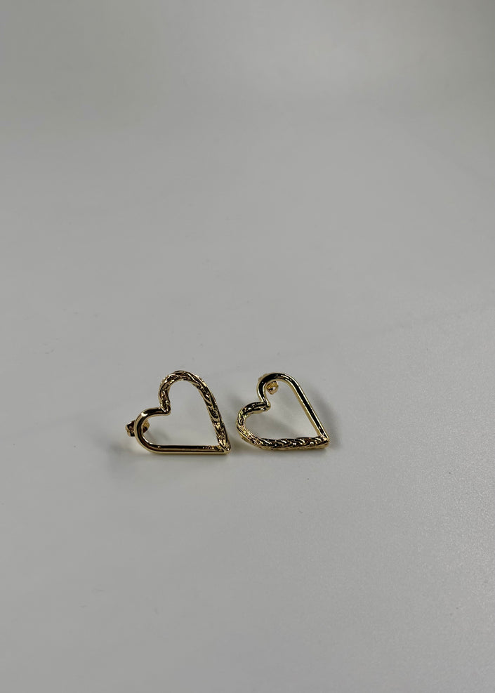 Arete mitad corazón trenzado