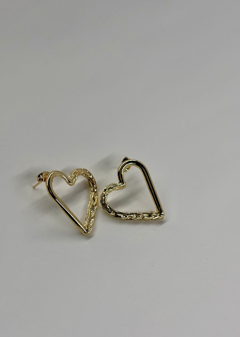 Arete mitad corazón trenzado