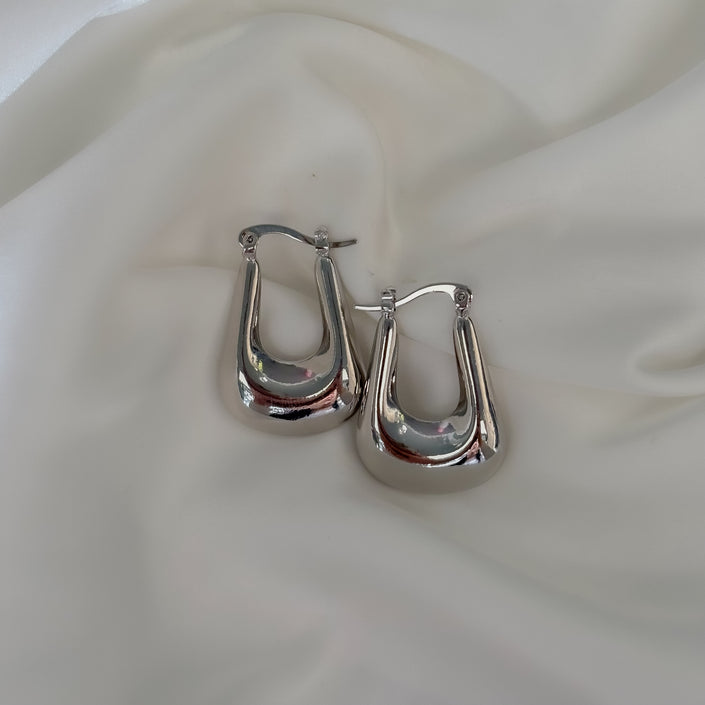 Arracada bolsa alargada