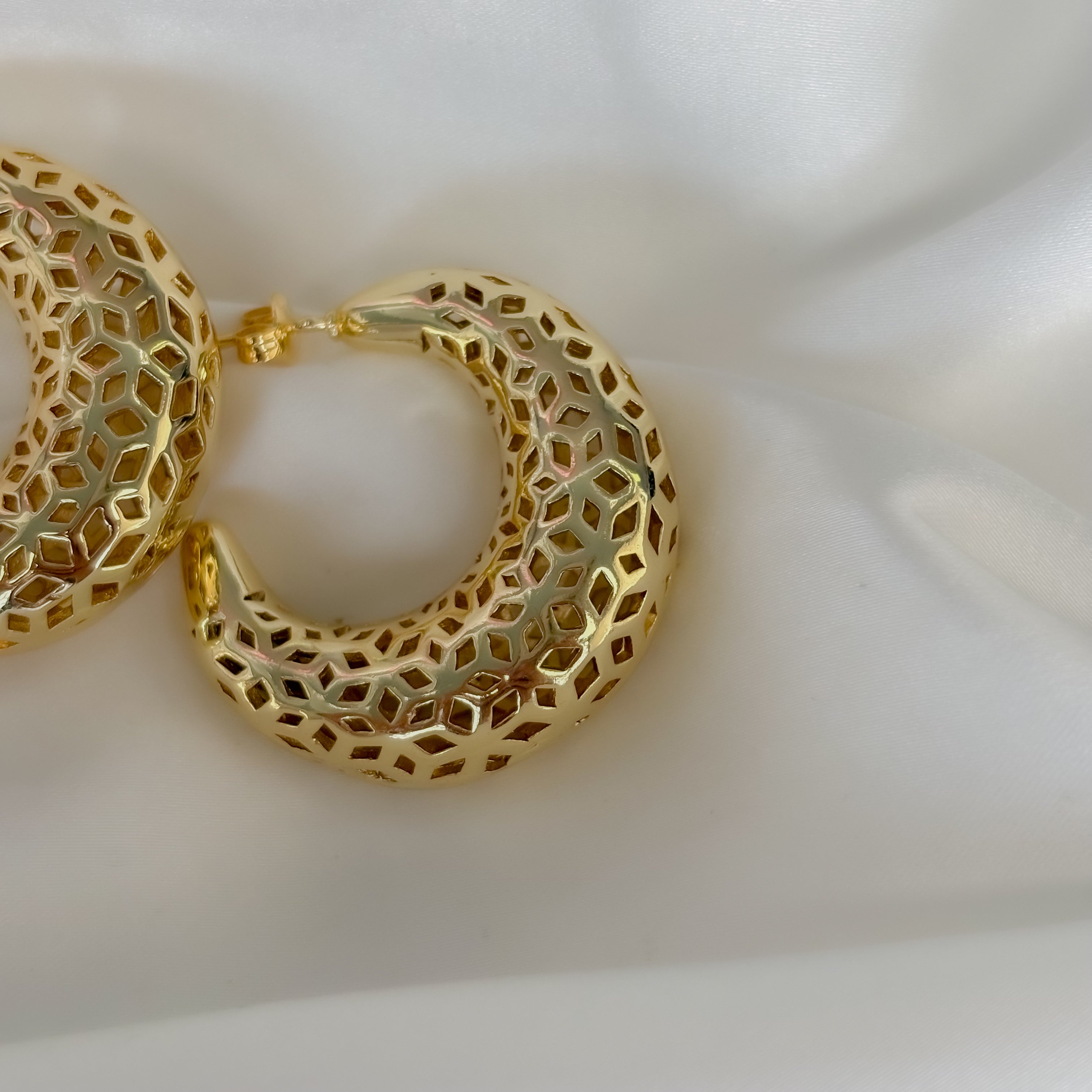 Aretes luna con grecas