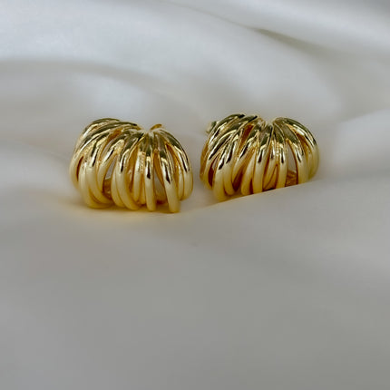 Aretes nudos