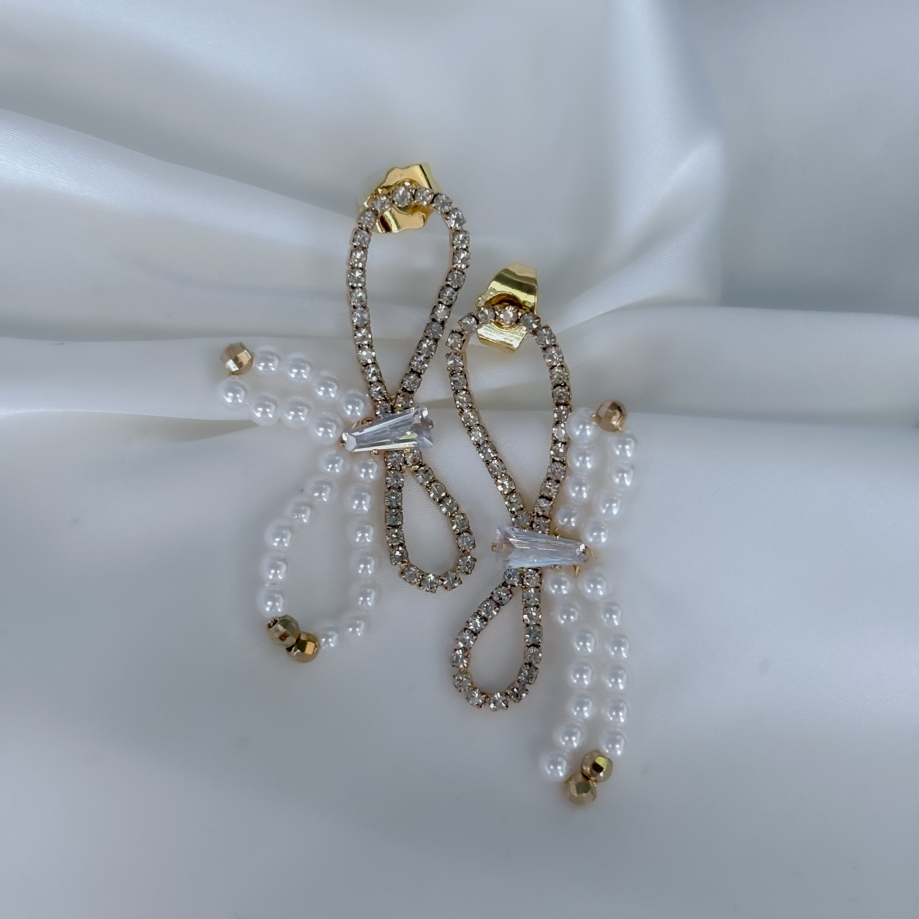 Aretes moño
