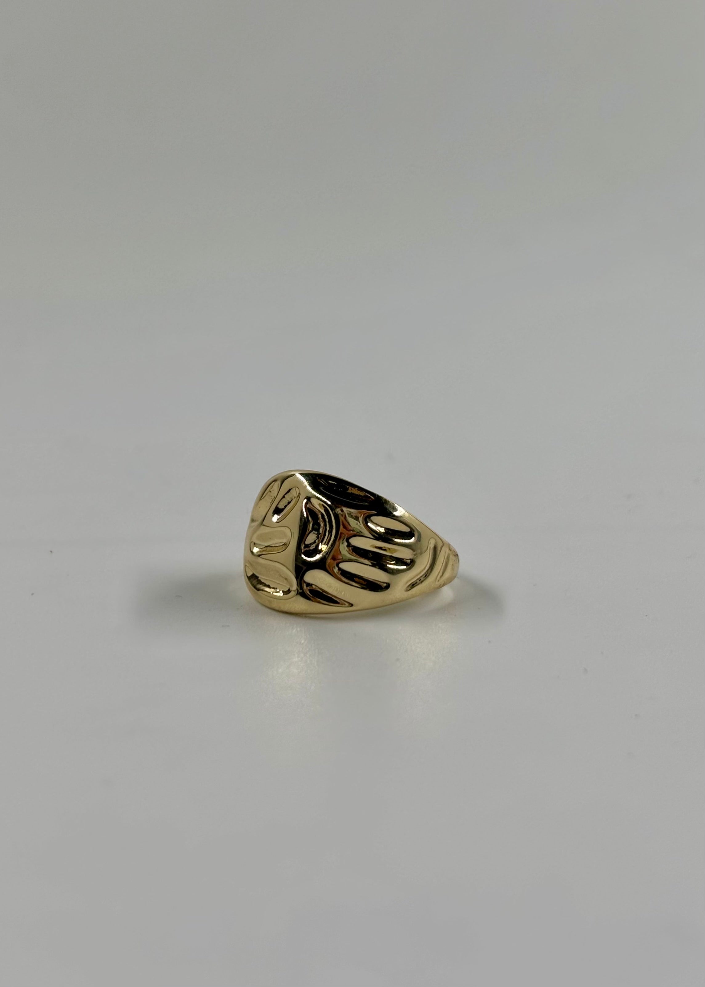 Anillo amartillado alargado