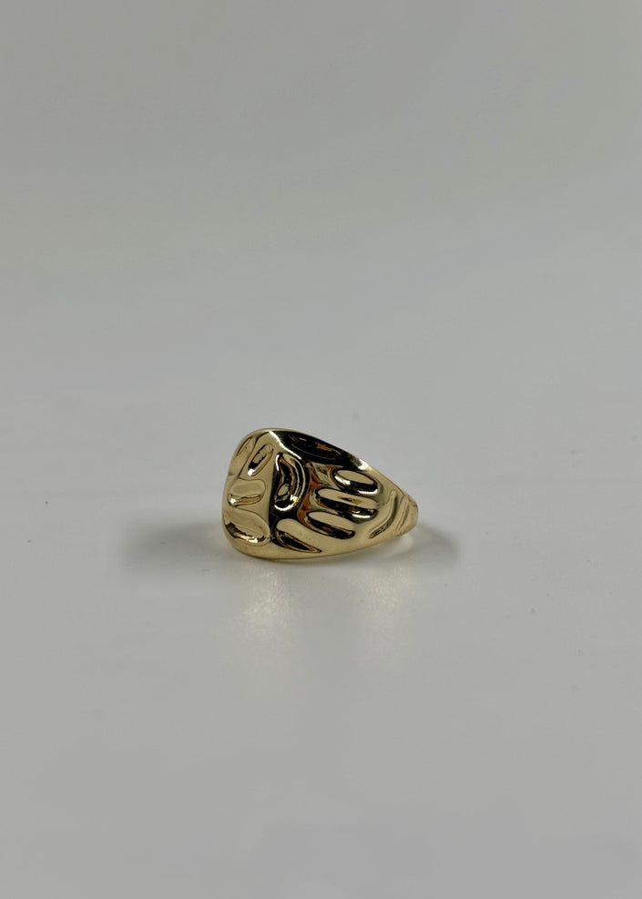 Anillo amartillado alargado