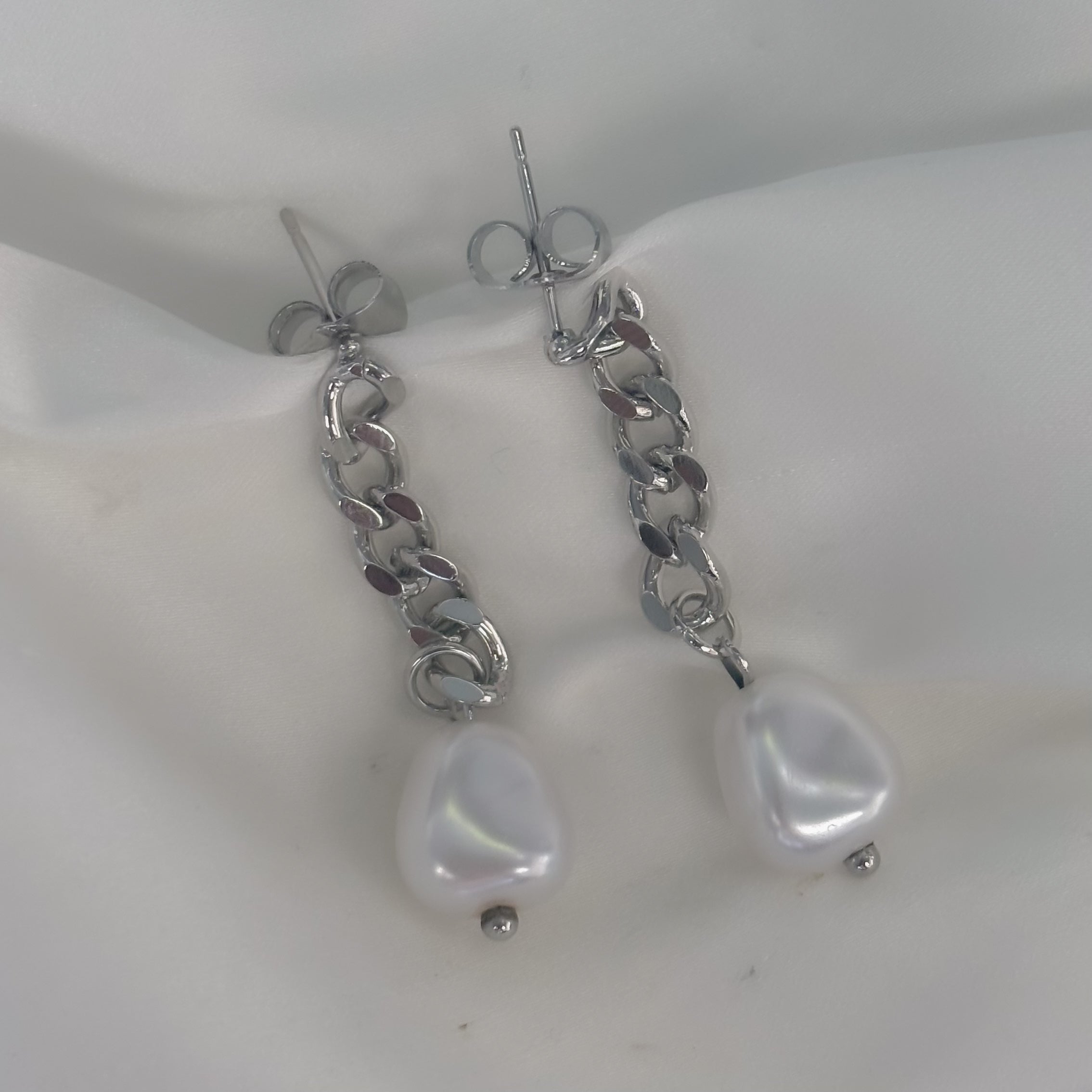 Aretes Cadena con perla