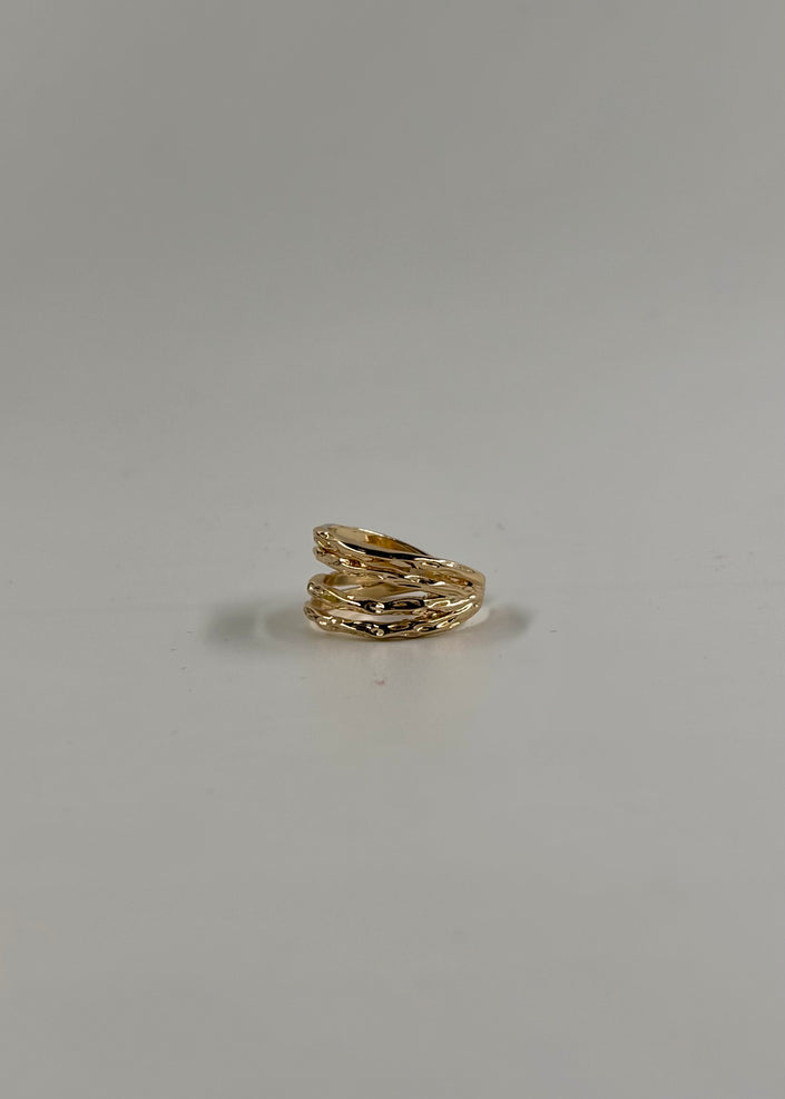 Anillo 4 líneas amartilladas