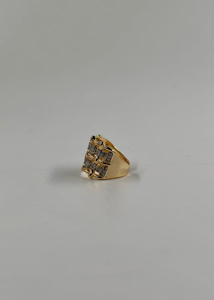 Anillo red con brillos gruesos