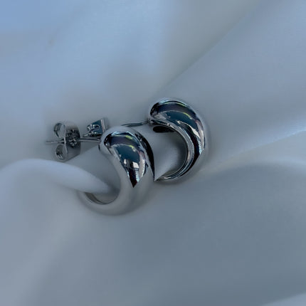 Aretes mini gota alargada