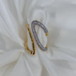 Anillo desigual con zirconias