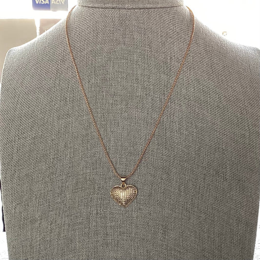 Collar con corazón