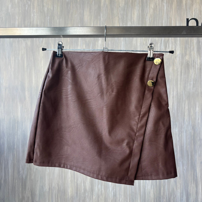 Falda short vinipiel