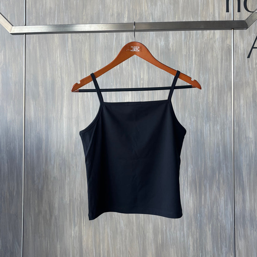 Playera de tirantes básica