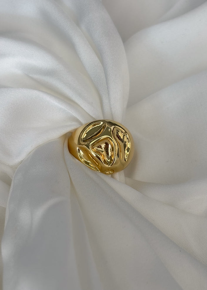 Anillo amartillado grande