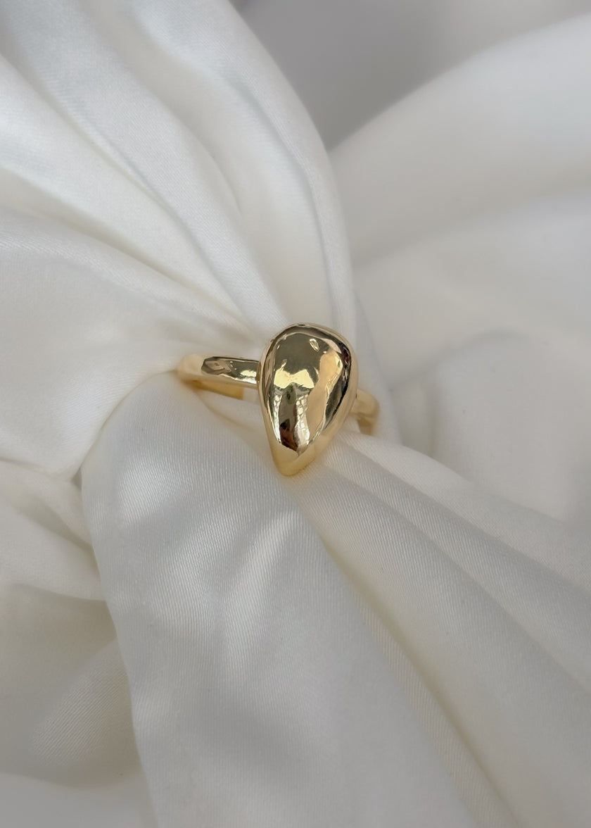 Anillo Gota en medio