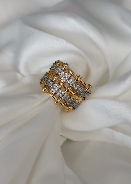 Anillo red con brillos gruesos