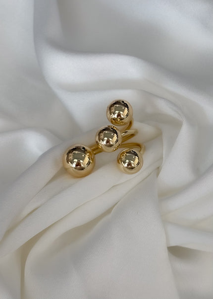 Anillo con esferas