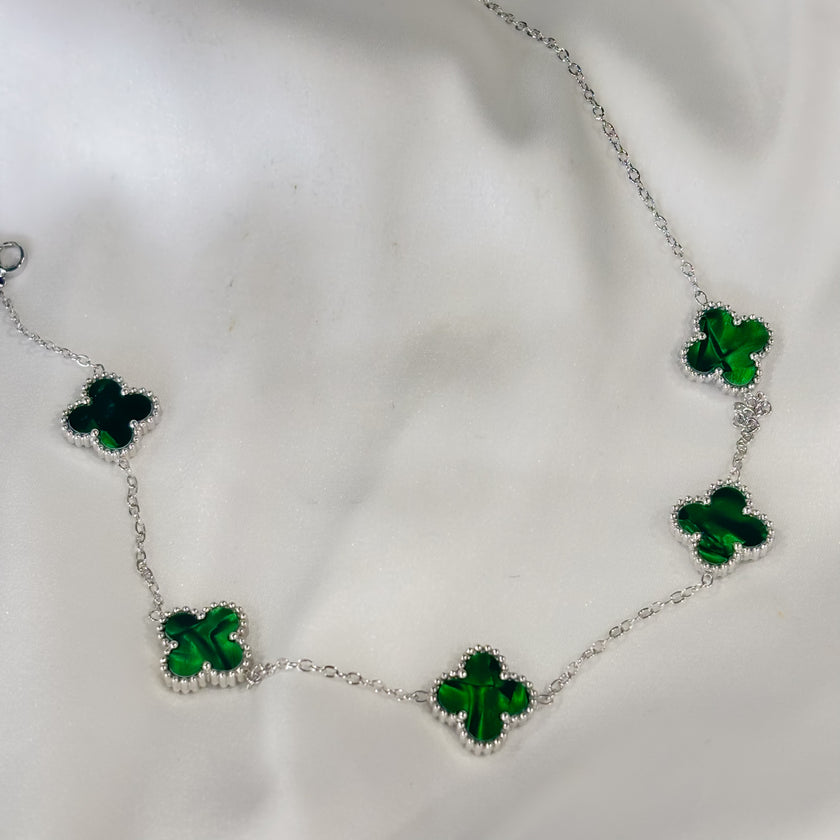 Collar trebol