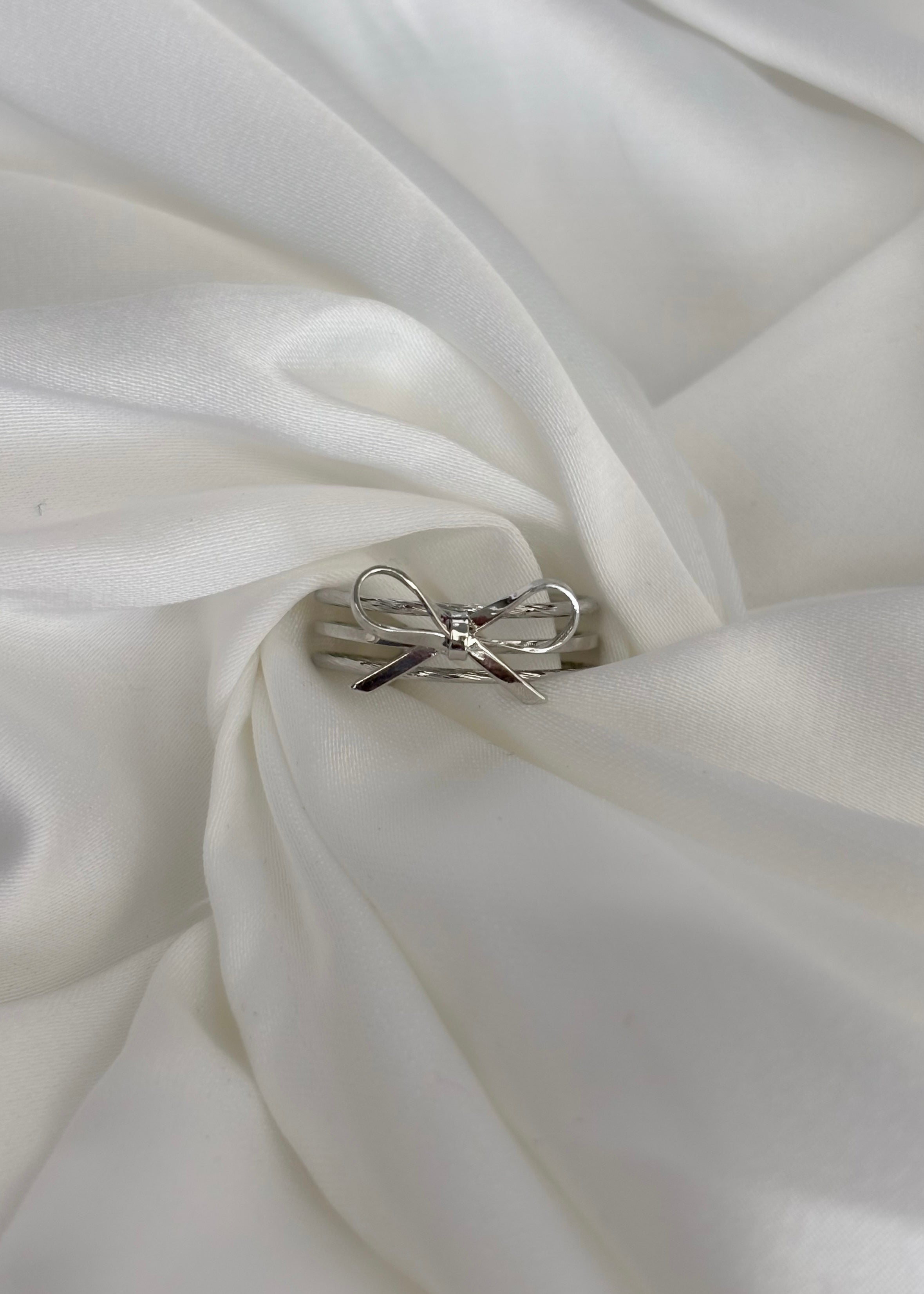 Anillo mini lazo