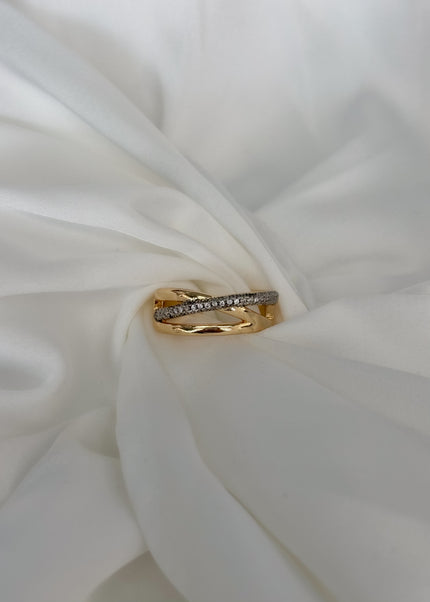 Anillo cruzado