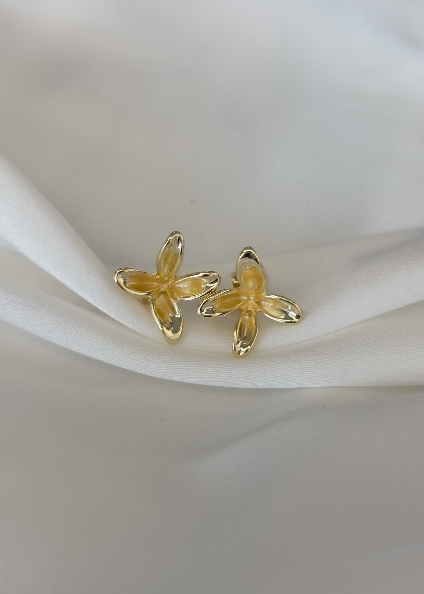 Arete flor irregular