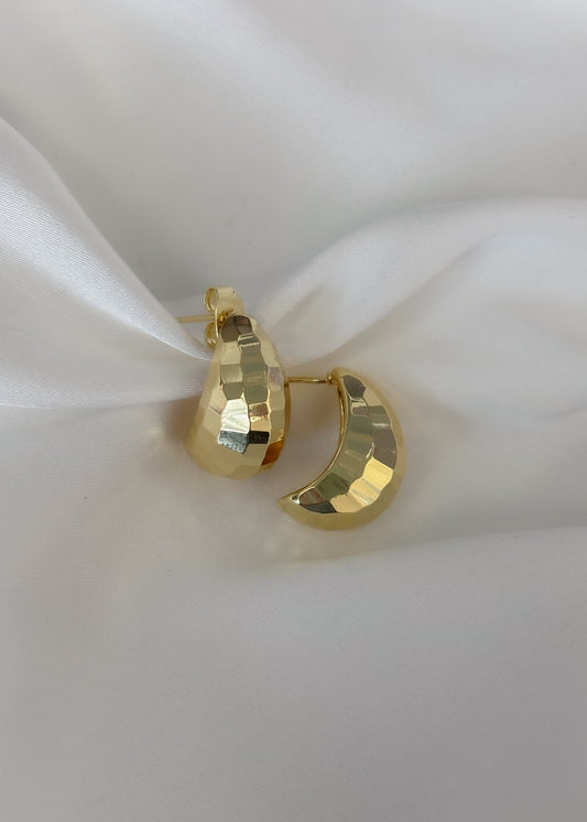 Arete gota facetada