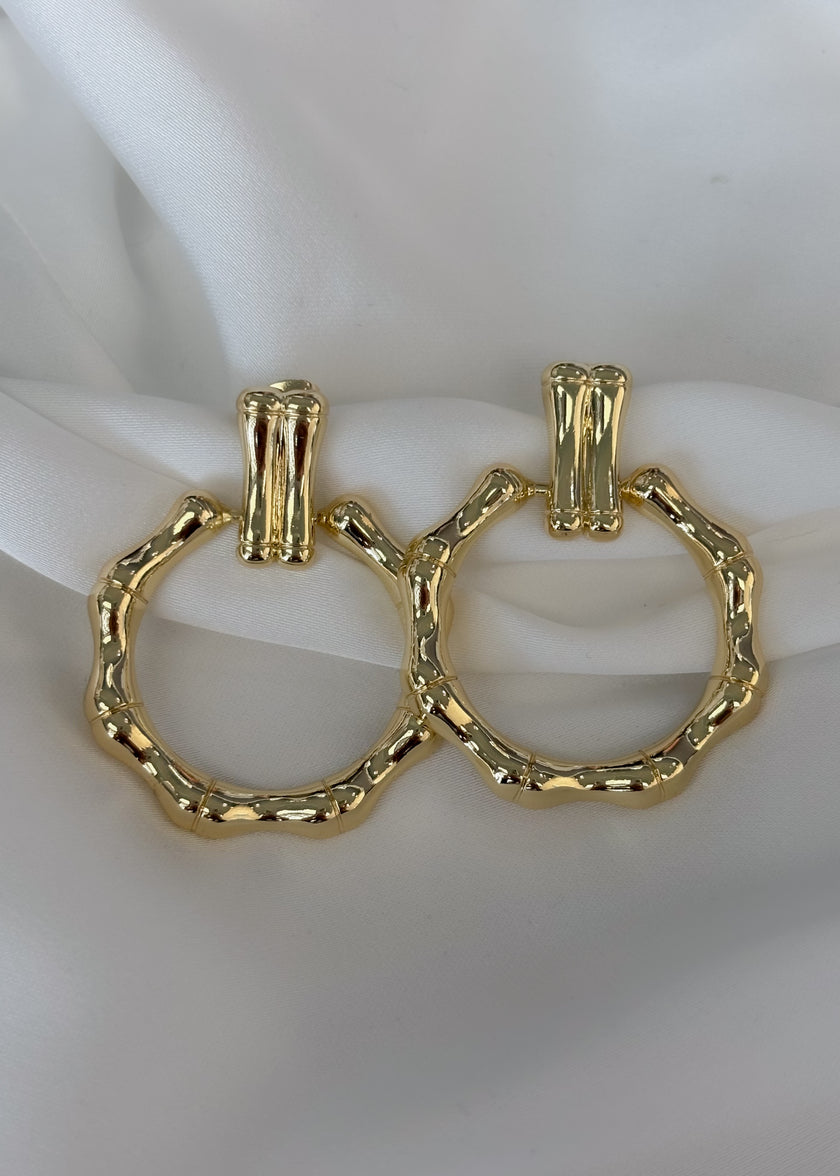 ARRACADA GRANDE DELGADA CON BORDE