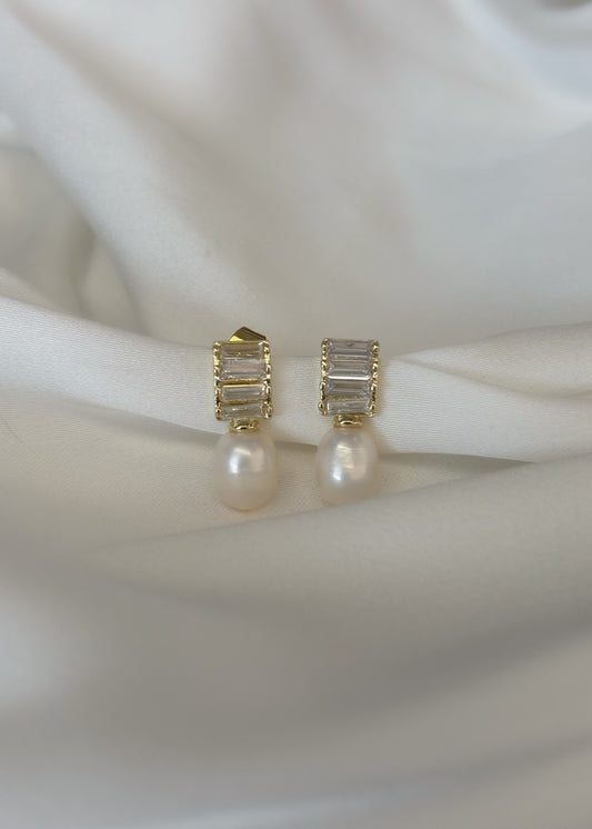 Arete corto perla