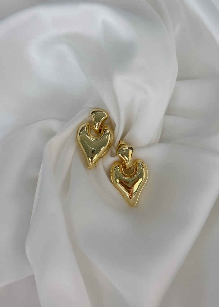 Arete corazón alargado